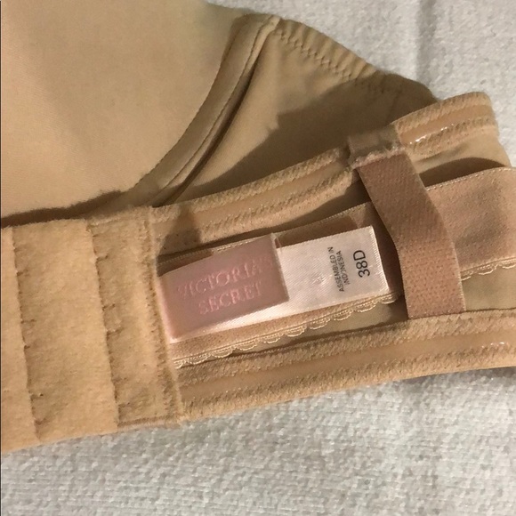 Victoria’s Secret Nude Strapless Bra 38D - Picture 4 of 5